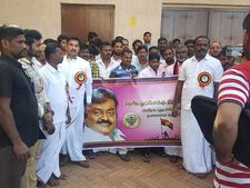 துபாயில் பொங்கல் கொண்டாட்டத்தில் தேமுதிக தொண்டர்கள்.. விஜயகாந்துக்கு சிறப்பு பிரார்த்தனை 