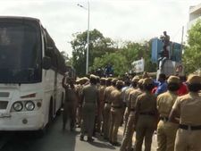 கடலூரில் போராட்டம் நடத்திய ஜாக்டோ ஜியோ அமைப்பின் 70 பேர் சிறையில் அடைப்பு 