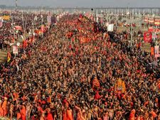 11 லட்சம் தீபங்களை சேர்ந்து ஏற்றும் அகோரிகள்.. கும்பமேளாவில் பிரம்மாண்ட பூஜை.. ஒரே குறிக்கோள்! 