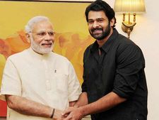 லோக்சபா தேர்தலில் ஆந்திராவில் பிரபாஸை களமிறக்க பாஜக திட்டம்.. பரபர ஆபரேஷன் பாகு! 