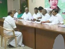 வேட்பாளரை தேர்வு செய்வதில் அதிமுக திணறல்?.. முடிவெடுக்க 2 நாளாகும்.. ஓ. பி.எஸ். 