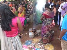 பொங்கலோ பொங்கல்... இது நட்புப்பொங்கல் - தேனியில் சுவாரஸ்ய  பொங்கல் கொண்டாட்டம்