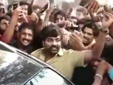அடடா.. விஜய் சேதுபதியை என்னப்பா பண்ணி வச்சிருக்கீங்க சேட்டன்களே! 