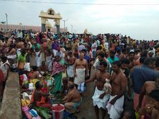 16 வகை தீர்த்தம் கொண்ட.. முக்கடலும் சங்கமிக்கும் குமரியில்... தை அமாவாசை பலி கர்ம பூஜை
