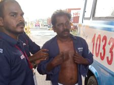 காசு கொடுக்க முடியாது.. வழியை விடு.. டோல்கேட் ஊழியரை தாக்கிய கும்பல்.. காட்டிக்கொடுத்த சிசிடிவி