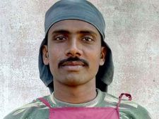 திருமணமாகி ஒன்றரை வருடத்தில் மரணம்.. கதறும் மனைவி.. சோகத்தில் சிஆர்பிஎப் வீரர் சுப்பிரமணியன் கிராமம்