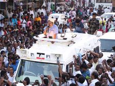 சி.வி.சண்முகத்துக்கு டிடிவி மாஸ்... விழுப்புரத்தில் தொண்டர்கள் அலை.. அமமுக ஒன்றிய செயலாளர் மயக்கம் 