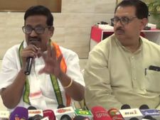 தொகுதிக்கு 50 கோடி.. பதுக்கி வச்சு காத்திட்டிருக்கு அதிமுகவும், பாஜகவும்.. அழகிரி பகீர் தகவல்