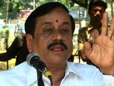 எனக்கு கருணாநிதியை இதனால் பிடிக்கும்.. நான் அவரை பாராட்டுகிறேன்.. எச்.ராஜா சொல்லும் காரணம்! 