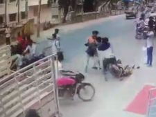 நாகர்கோவிலில் பரபரப்பு.. நடு ரோட்டில் வாலிபரை அடித்து இழுத்து செல்லும் கும்பல்.. வெளியான வீடியோ