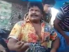 ஊசி மணி பாசி மணி.. மோதிரம்.. நத்தத்தை கலக்கும் மன்சூர் அலிகான்.. வியாபாரம் செய்து வாக்கு சேகரிப்பு 