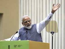 ரபேல் டீலிற்கு உயிர் கொடுத்தது பாஜக.. ஏகே 203 துப்பாக்கி தொழிற்சாலையை திறந்து வைத்து மோடி பேச்சு 