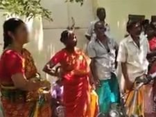பொள்ளாச்சி.. திருநாவுக்கரசுக்காக களமிறங்கிய தாய் லதா.. இங்கதான் இருக்குது பிரச்சினை! 