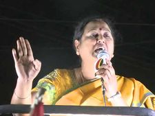 புல்வாமா தாக்குதலை நடத்தி தைரியமிக்க பிரதமர் என காட்டியவர் மோடி. .. பிரேமலதாவின் ஸ்லிப் ஆப் தி டங்! 