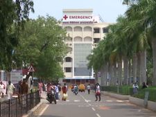 சிகிச்சைக்கு வந்த பெண் நோயாளியிடம் அத்துமீறல்.. புதுவை ஜிப்மரில் பரபரப்பு.. டாக்டர் மீது வழக்கு