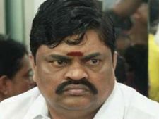 ஆட்சியை தக்க வைக்க  இடைத்தேர்தலே எங்கள் இலக்கு… அமைச்சர் ராஜேந்திர பாலாஜி பளீச் 