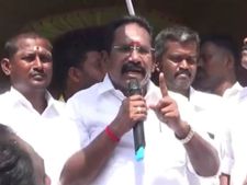 ஒரு நல்ல எழுத்தாளரை திமுகவிற்கு காவு கொடுத்து விட்டார்கள்.. செல்லூர் ராஜு கடும் விமர்சனம்
