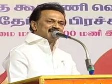 மோடி நாட்டின் காவலாளி அல்ல.. அவர் எடப்பாடியின் காவலாளி.. திருவள்ளூரில் ஸ்டாலின் கிண்டல் 