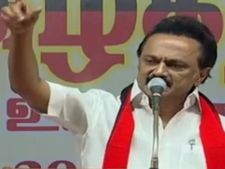 எனக்கு செய்தி வந்திருக்கு... எடப்பாடி ஆட்சி வீட்டுக்கு அனுப்பப்படும்... ஸ்டாலின்
