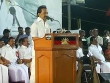 ஜெ. இப்போது இருந்திருந்தால் சசியுடன் சிறையில் இருந்திருப்பார்.. விருதுநகரில் கொந்தளித்த ஸ்டாலின்! 