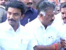 தேனியில நின்னது ஒபிஎஸ் மகன் தானே..  வேட்பாளர்களின் பெயரே தெரியாத பாமர மக்கள் 