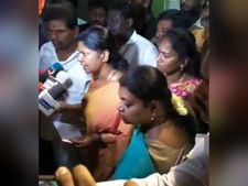 சோதனையில் ஒன்றையும் கைப்பற்றவில்லை.. அச்சுறுத்துவதற்காகவே சோதனை- கனிமொழி விளக்கம் 