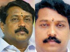 நயினார் நாகேந்திரன் மீது பாட்டில் வீசப்பட்டதா.. தலையில் காயமடைந்ததாக பரபரப்பு 