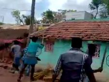 பொன்பரப்பி கலவரம்: டிக்டாக் ஆப்பில் சர்ச்சைக்குரிய கருத்து பதிவிட்ட இளைஞர் கைது 