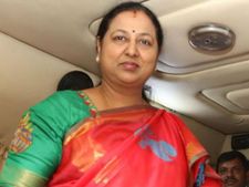 துரைமுருகன் வீட்டில் ரெய்டு.. தேமுதிக மீது கை வைத்தால் இதுதான் கதி.. பிரேமலதா பாய்ச்சல்! 