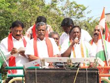 தோல்வி பயத்தால் ஜாதி கலவரத்தை பாமக தூண்டிவிடுகிறது.. இந்திய கம்யூனிஸ்ட்