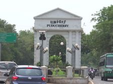 சம்பளம் தராமல் கண்ணீர் விடவைத்த புதுவை அரசு.. வாக்கை ஆயுதமாக்கி அரசு ஊழியர்கள் அதிரடி முடிவு