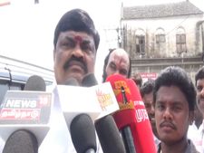 எதாச்சும் செஞ்சு உள்ளாட்சியை பிடிக்கணும்.. அப்பத்தான் நமக்கு டெண்டர்.. ராஜேந்திர பாலாஜி 