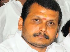 சரமாரியான தேர்தல் வாக்குறுதிகள்.. 3 சென்ட் நிலம், இலவச வீடு வழங்கப்படும்... செந்தில் பாலாஜி தடாலடி 
