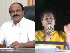 வந்ததே லேட்டு..  டயலாக்கே கிடையாது.. ஒன்லி ஆக்‌ஷன்தான்.. சைகை காட்டியபடி போன பிரேமலதா 