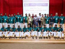 சிங்கப்பூரில் நடந்த “தமிழ் எங்கள் உயர்வுக்கு வான்” நிகழ்ச்சி 