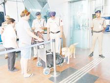 இலங்கை குண்டு வெடிப்பு சம்பவம் எதிரொலி... திருச்சியில் பாதுகாப்பு அதிகரிப்பு