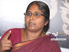 திமுகவுக்கு ஆதரவு... சந்தன கடத்தல் வீரப்பனின் மனைவி முத்துலட்சுமி தீவிர பிரச்சாரம் 