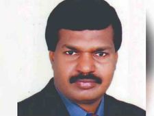  வேலியே பயிரை மேய்ந்தது.. கல்லூரி மாணவிக்கு பாலியல் தொல்லை கொடுத்த பேராசிரியர் மீது வழக்கு