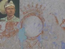 ராஜராஜ.. ராஜ மார்த்தாண்ட.. சுசீந்திரம் பள்ளிச் சுவரை சுரண்டியபோது.. கண்டெடுக்கப்பட்ட ராஜ முத்திரை