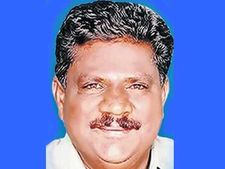 அண்ணனை முந்திய தம்பி... ஆண்டிபட்டியில் அதிமுக முன்னிலை.. அமமுக பரிதாபம் 