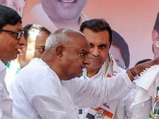 தேவகவுடா குடும்பத்தையே சாய்ச்சிபுட்டாங்க.. பெங்களூரை மொத்தமாக கைப்பற்றியது பாஜக 