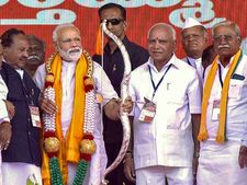 கர்நாடகாவில் பறக்கிறது பாஜக கொடி.. காங்-மஜத கூட்டணி நிலை பரிதாபம்.. எக்ஸிட் போல் முடிவுகள் 