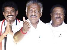 மாண்புமிகு அம்மா.. நிமிடத்திற்கு ஒருமுறை உச்சரித்த ஒபிஎஸ்.. அமமுகவின் பெயர் சொல்ல மறுப்பு 