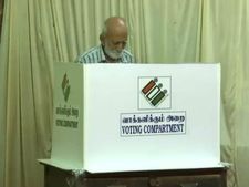 பலத்த பாதுகாப்புக்கு மத்தியில் புதுவையில் ஒரு பூத்தில் மறு வாக்குப் பதிவு