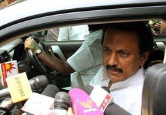 பிரச்சாரத்தை முடித்த கையோடு கொடைக்கானலுக்குப் பறந்தார் ஸ்டாலின் 
