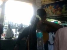 ஆபாச வார்த்தைகளால் திட்டி, வாட்டர் பாட்டிலை வீசி திருநங்கையர் அட்டகாசம்.. புதுச்சேரியில்!
