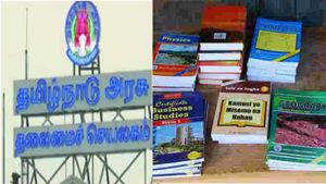 பள்ளி திறப்பில் கறாராக இருந்து என்ன பயன்.? புத்தகங்களை வழங்குவதில் கோட்டை விட்ட தமிழக அரசு 