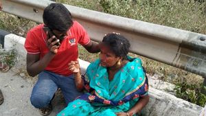 பெண்ணை தரதரவென இழுத்துச் சென்ற கொள்ளையர்கள்... ஓசூர் அருகே துணிகரம் 