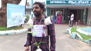 புளிச்ச மாவு விவகாரம்.. கழுத்தில் கெட்டு போன மாவு பால் பாக்கெட்டுடன் ஊர்வலம் வந்த வாலிபர்