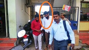 கோவையில் ஐ.எஸ்.ஐ.எஸ். பயங்கரவாதிகள் 4 பேர் அதிரடி கைது- என்.ஐ.ஏ. 8 மணி நேர ரெய்டு! 
